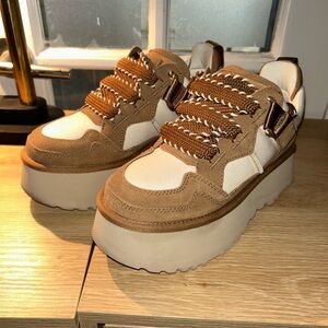 UGG Women's Platform Shoes in Tan and Cream